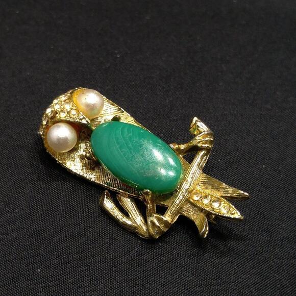Vintage Owl Brooch, Green Lucite Body Clear Rhinestones, Mid-Century, Faux Pearl - Picture 6 of 10